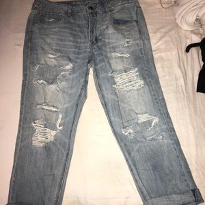 american eagle distressed ripped jeans